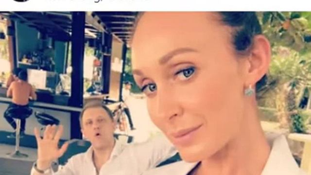 Актер СЕРГЕЙ ГОРОБЧЕНКО показал ЖЕНУ НА ОТДЫХЕ! смотреть онлайн