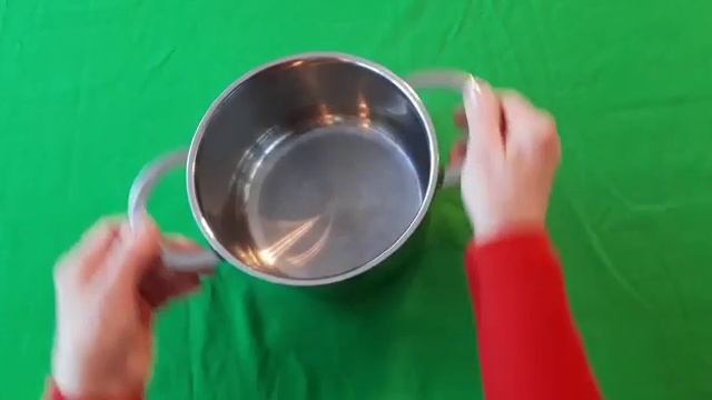 Упражнение с кастрюлей на развитие чувства ритма