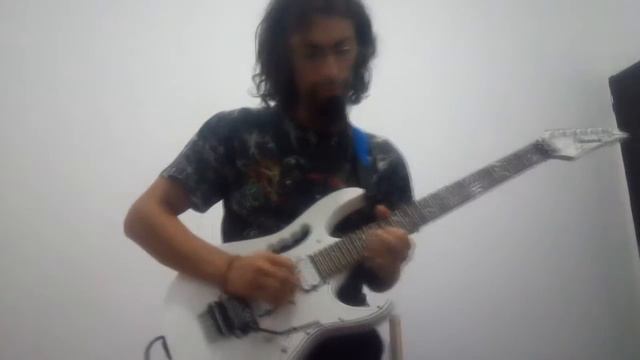 Hold The Line смотреть онлайн