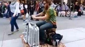 Электронная музыка на водосточных трубах