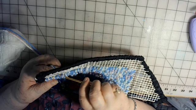 again continuing on my locker hooking experience-` смотреть онлайн