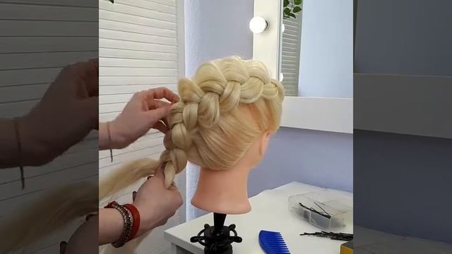 Французская объемная коса. Как заплести вытянутую объемную косичку