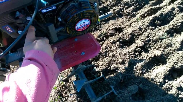 Гусиные лапки (Самодельные) в работе на мотоблоке смотреть онлайн