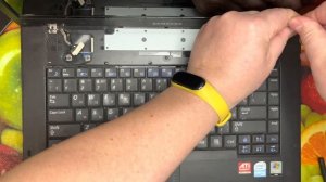 SAMSUNG NP-R60Y. Upgrade и разбор.