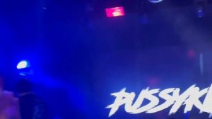 PUSSYKILLER - раздвигает ноги(начало концерта).