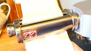 Тестораскатыватель фирмы KENWOOD