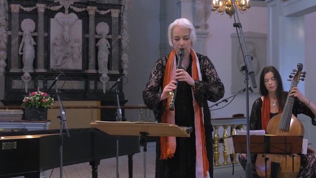 Johann Sebastian Bach: Sonata B minor BWV 1030 - Petri/Perl/Esfahani смотреть онлайн