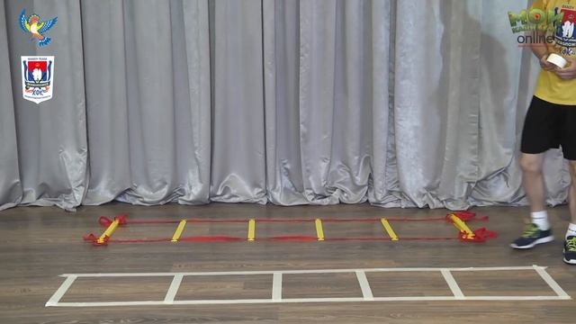 Комплекс прыжковых упражнений (лестница, скакалка, квадрат). смотреть онлайн