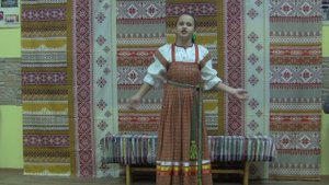 Русская народная песня А я молоденька рожь топчу