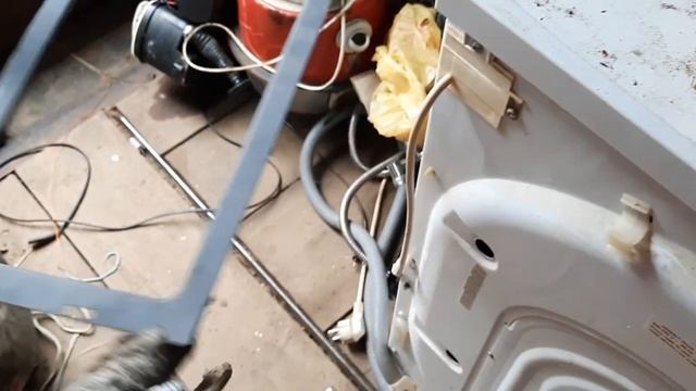 80. Дверца от микроволновой печи ELENBERG. The door from the ELENBERG microwave oven. смотреть онлайн