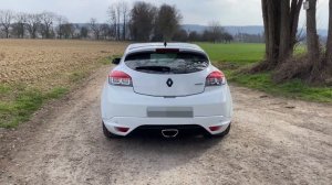 MEGANE 4 RS VS CLIO 4 RS VS MEGANE 3 RS !! ?? 100 % RENAULT SPORT !! ??