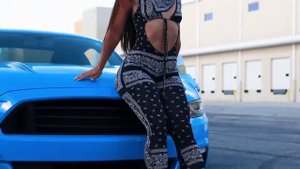 KELSI MONROE x MUSCLE CARS