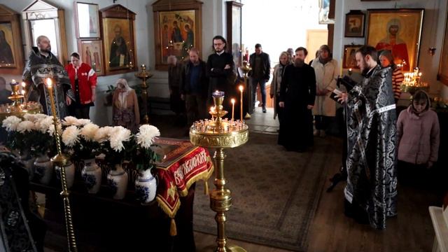 Чин выноса Плащеницы в Великий пяток и утрення Великой субботы. Пятница, 22 апреля 2022 г. смотреть онлайн