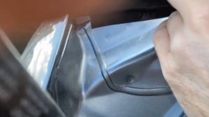 Дополнительный уплотнитель пятой двери Митсубиси Аутлендер 3