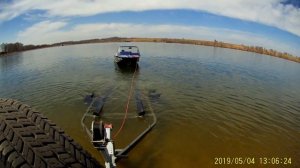 Спуск лодки Ока-4 на воду с прицепа МЗСА-Е