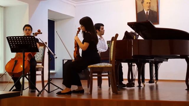 S. Rachmaninoff - Trio elegiaque no.1 (Vekilov Vurgun, Alxazova Zarifa, Guseinzade Rusalina) смотреть онлайн