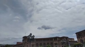 8.05.2020 բացառիկ կադրեր ինքնաթիռները թռչում են շենքերի վրայով  Ереван