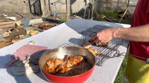 Жарю мясо курицы на мангале