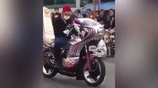 EDM EVERYTHING I made a EDM from this hilarious video of motorcycle mp4 смотреть онлайн