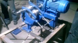 Работа станка для гибки уголка