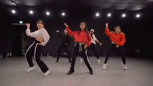 Taki Taki Rumba dance video