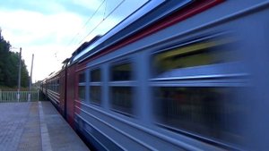 Электропоезд ЭД4М-0433 сообщением "Бирюлёво Пассажирское - Москва Павелецкая"