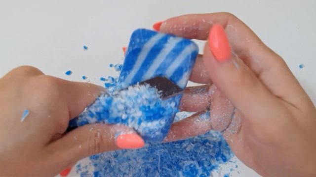 ASMR. Режу сухое мыло на кубики. Cutting dry soap into cubes. Cortar jabón seco en cubos. No talkin
