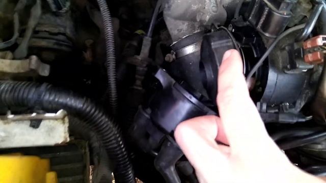 MITSUBISHI SPACE RUNNER 1998 ГОДА - Замена бегунка