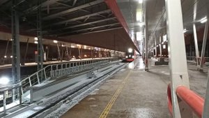 Поезд Иволга 2.0 ЭГ2Тв Одинцово - Лобня прибывает на станцию D1 Окружная|Московский транспорт