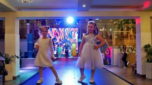 САМЫЙ МОДНЫЙ НОВЫЙ ГОД 2 -  KIDS FASHION SHOW / 1000планет