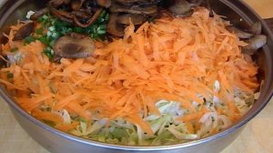 КАК ПРИГОТОВИТЬ САЛАТ ИЗ ПРОСТЫХ ПРОДУКТОВ. САЛАТ С КАПУСТОЙ И ГРИБАМИ