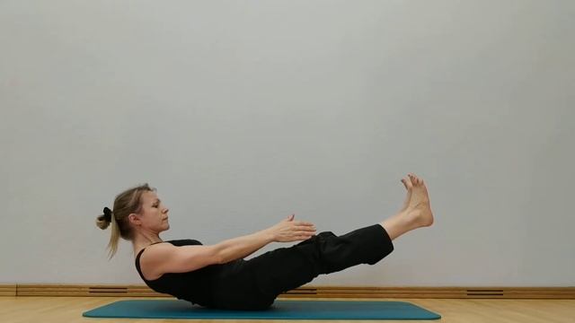 Комплекс йоги вместо обеда смотреть онлайн