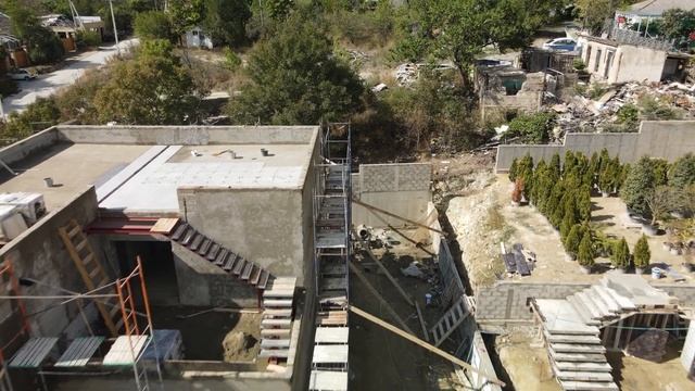 #20 Коттеджи "Фотиния" и "Кипарис". Фасадные работы, монтаж лестниц, земельные работы. смотреть онлайн