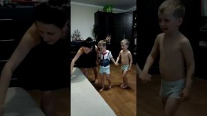 Как научить детей танцевать?