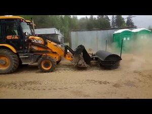 Коммунальная дорожная щетка с поворотом на экскаватор погрузчик с креплением на ковш