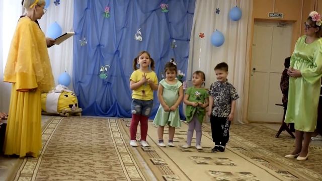 12 апреля во 2 младшей группе прошёл праздник День Весны. смотреть онлайн
