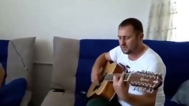 Как же красиво поёт этот Чеченец под гитару