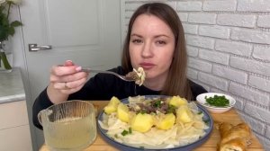 МУКБАНГ БЕШБАРМАК MUKBANG BESHBARMAK ответы на вопросы