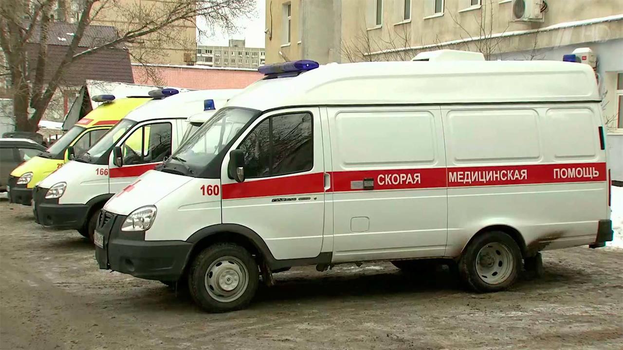 В Саратове к пожилой женщине после звонка в скорую помощь прибыл похоронный агент