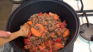 Гречку больше не варю,  а готовлю только так.  Получается невероятно вкусная и сытная даже без мяса