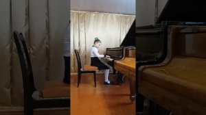 Шумейко Мария 1. Старинный танец "Аллеманда" 2. А. Холминов "Дождик"