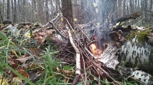 Как разжечь костер с нуля в сырую погоду.