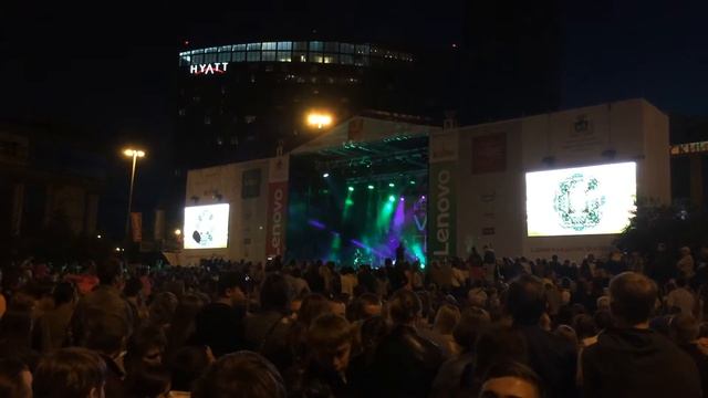 Вячеслав Бутусов и группа Ю-питер - На берегу безымянной реки смотреть онлайн