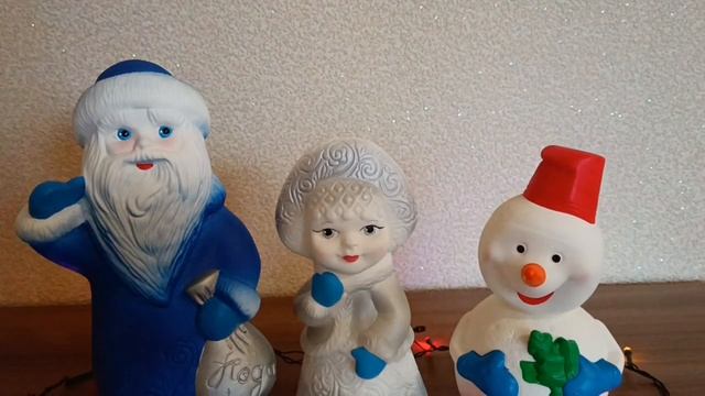 Готовимся к Новому году! Дед Мороз под ёлку? Снегурочка под ёлку❄️ Снеговик под ёлку☃️ смотреть онлайн