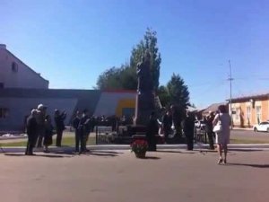 В Бутурлиновке открыли памятник императору Александру II