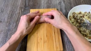 Рулетики из куриного филе с ароматной начинкой! Рулетики из филе с грибами и сыром! #25