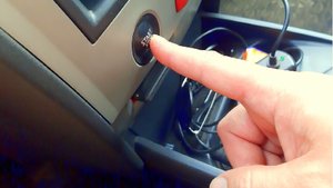Двигатель плохо заводится на горячую. Редкая неисправность форсунок