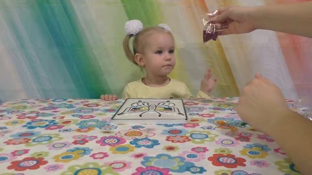 Мастерим открытку своими руками насыпь на клей биссер Бабочка поделки для детей с Лизой смотреть онлайн