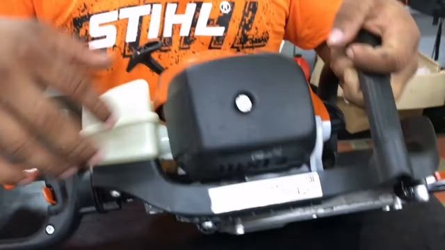 Cortasetos Stihl HS 82R смотреть онлайн