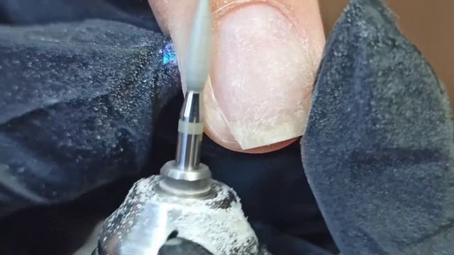 Трэш салон. Трэш маникюр. Желтизна под покрытием. Огромные отслойки. Ногти грабли. смотреть онлайн